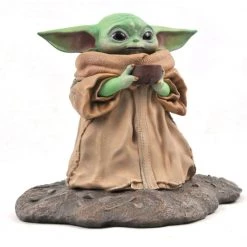 Gametraders Rouse Hill Star Wars: The Mandalorian - The Child With Soup Bowl 1:2 Scale Statue Collectables