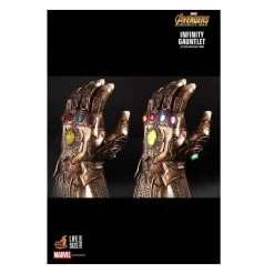 Gametraders Blacktown Avengers 3: Infinity War - Infinity Gauntlet Prop Replica Collectables