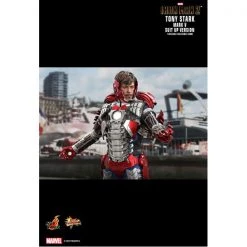 Gametraders Rouse Hill Iron Man 2 - Tony Stark Mark V Suit Up 1:6 Scale 12