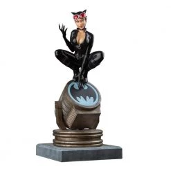 Gametraders Rouse Hill Collectables Batman - Catwoman On Light-Up Bat-Signal Limited Edition Statue 10 Gametraders Rouse Hill Collectables Batman - Catwoman On Light-Up Bat-Signal Limited Edition Statue