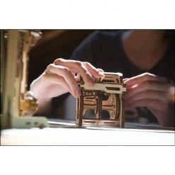 Gametraders Rouse Hill UGEARS LAB GEARBOX 28 Gametraders Rouse Hill UGEARS LAB GEARBOX